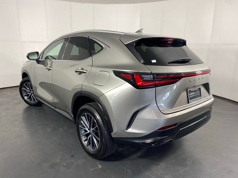 Used 2022 Lexus NX 350h AWD image 11