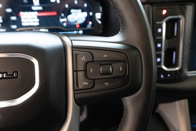 Used 2023 GMC Yukon Denali AWD/4WD image 33
