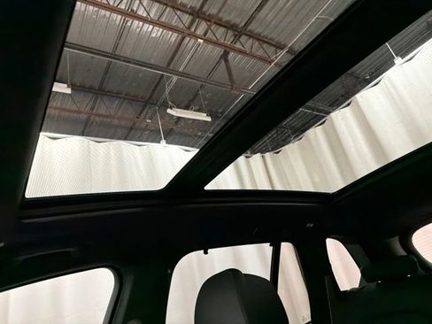 Used 2022 BMW X5 M50i AWD/4WD image 28