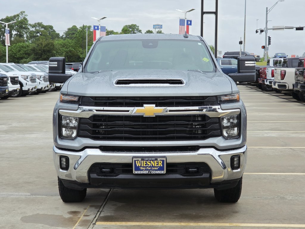 Used 2025 Chevrolet Silverado 2500 LT w/ Convenience Package AWD/4WD image 2