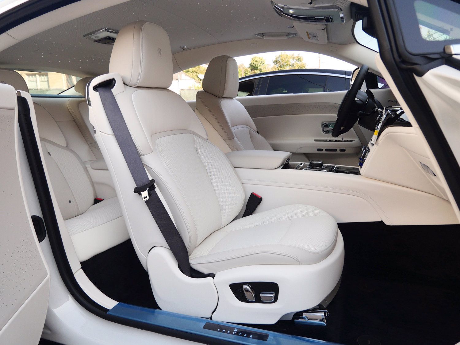 Certified 2025 Rolls-Royce Spectre w/ Spectre Launch Package AWD/4WD image 28