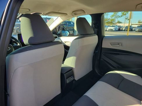 Used 2025 Toyota Corolla LE image 10