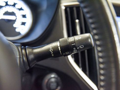 Used 2019 Subaru Forester Premium image 23