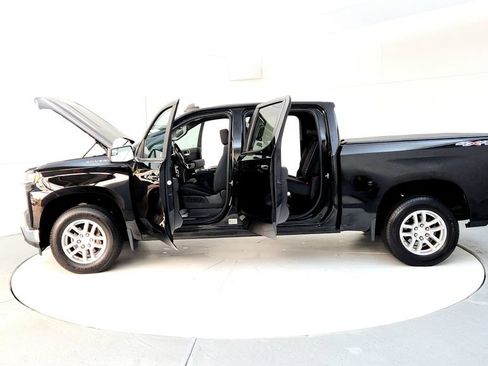 Used 2019 Chevrolet Silverado 1500 LT w/ All-Star Edition AWD/4WD image 10