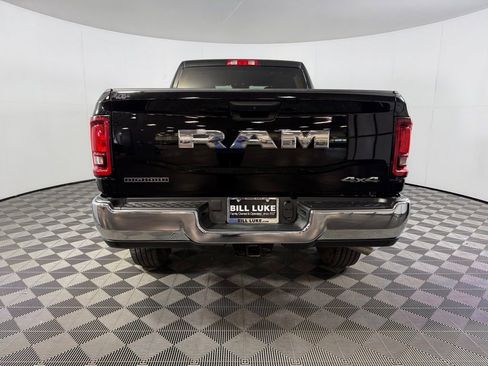 Certified 2026 RAM 2500 Big Horn AWD/4WD image 6