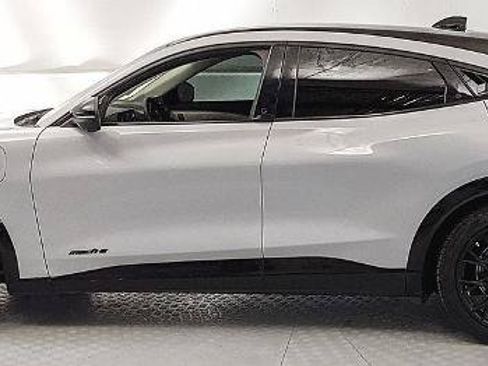 Certified 2023 Ford Mustang Mach-E Premium RWD image 5