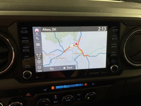 Used 2020 Toyota Tacoma TRD Sport image 3