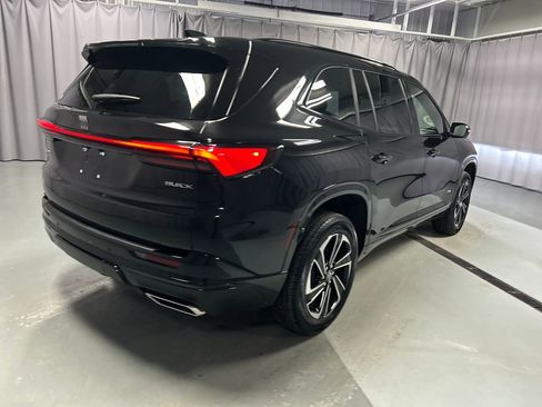 Used 2025 Buick Enclave Sport Touring image 7