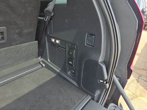 Certified 2025 Ford Expedition Active AWD/4WD image 10