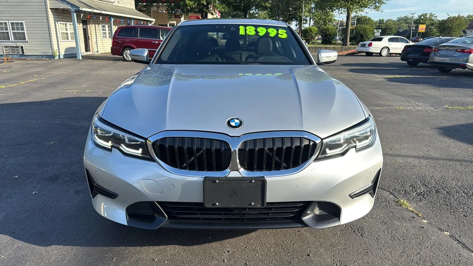 Used 2019 BMW 330i Sedan w/ Convenience Package RWD image 2
