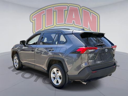 Certified 2021 Toyota RAV4 XLE w/ XLE Grade Weather Package image 3