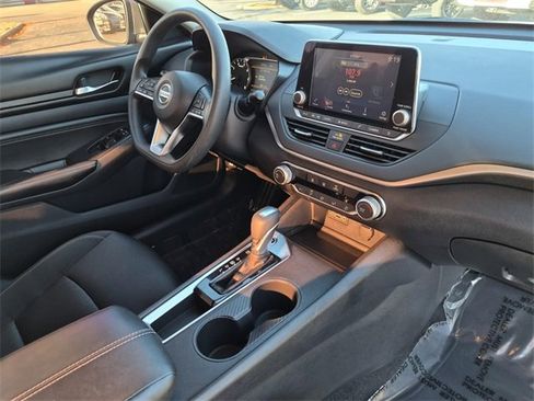 Certified 2020 Nissan Altima 2.5 S image 11