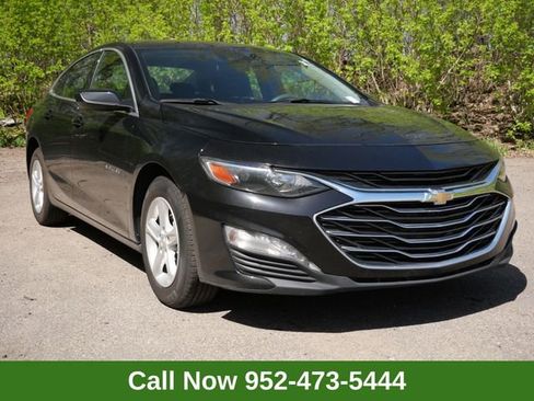 Used 2024 Chevrolet Malibu LT FWD image 1