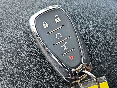 Used 2024 Chevrolet Equinox LT image 34