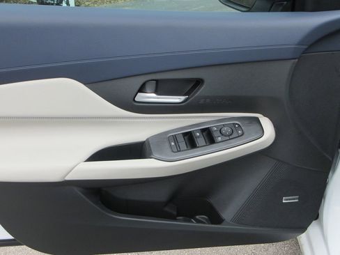 New 2026 Nissan Sentra SL w/ Floor Mat Package image 17