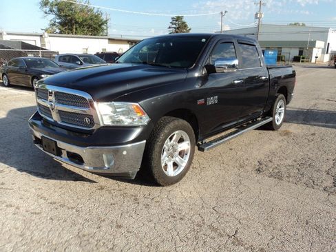 Used 2018 RAM 1500 Lone Star RWD image 1