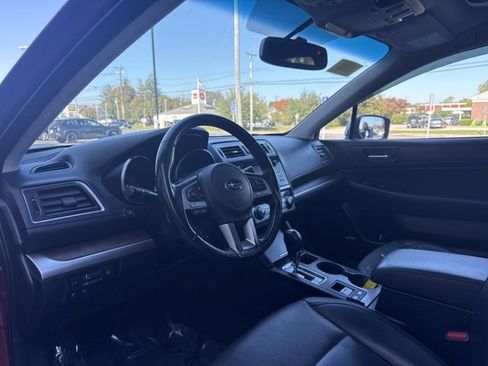 Used 2017 Subaru Outback 2.5i Limited image 9