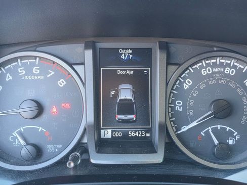 Used 2019 Toyota Tacoma TRD Off-Road image 17