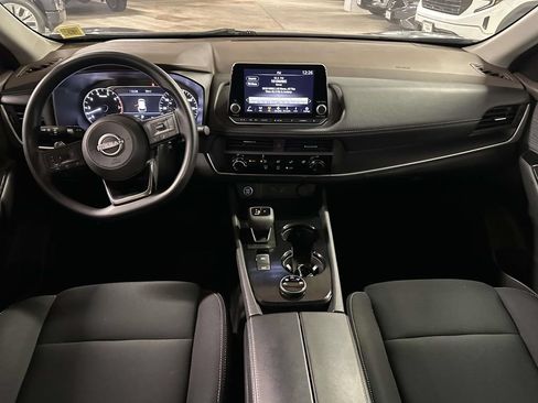 Used 2023 Nissan Rogue S AWD/4WD image 16