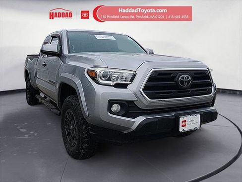 Certified 2018 Toyota Tacoma SR5 image 7