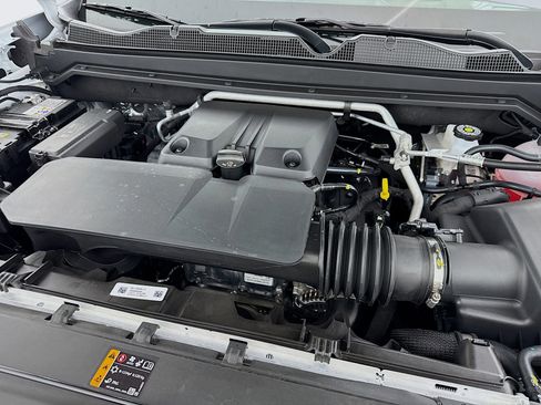 New 2025 GMC Canyon Elevation w/ Convenience Package image 29