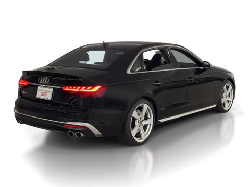 Used 2024 Audi S4 Premium image 9