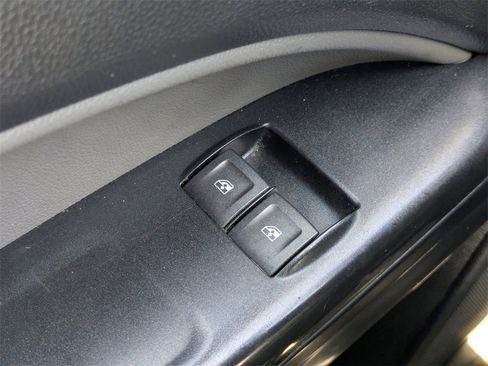 Used 2020 Chevrolet Colorado W/T image 21