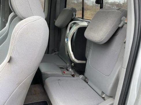 Used 2011 Toyota Tacoma 4x4 Access Cab V6 w/ TRD Off-Road Pkg image 11