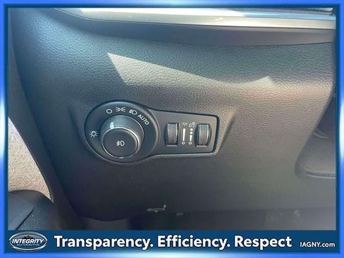 Used 2023 Jeep Compass Latitude AWD/4WD image 21