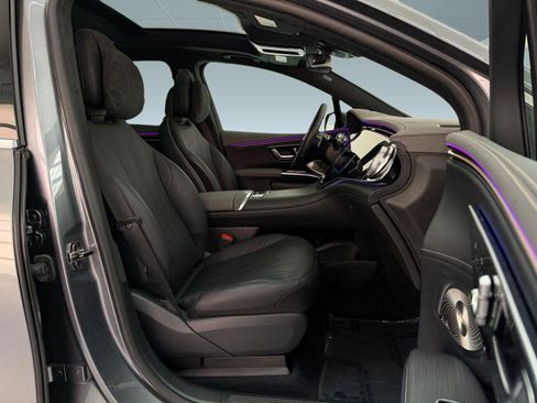 Certified 2023 Mercedes-Benz EQS 580 4MATIC SUV image 24