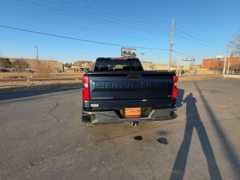 Used 2022 Chevrolet Silverado 1500 LT image 7