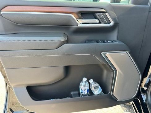 Used 2025 GMC Sierra 2500 Denali w/ Denali Reserve Package AWD/4WD image 24