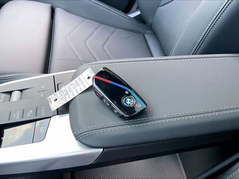 Used 2026 BMW X1 M35i w/ Technology Package AWD/4WD image 14