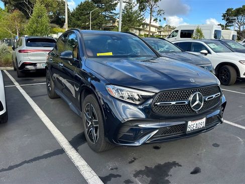 Used 2023 Mercedes-Benz GLC 300 4MATIC image 2