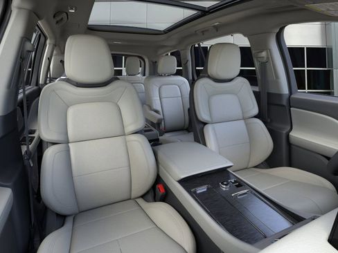 New 2026 Lincoln Aviator Reserve w/ Luxury Package image 10