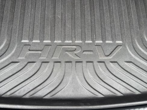 Used 2022 Honda HR-V EX image 12