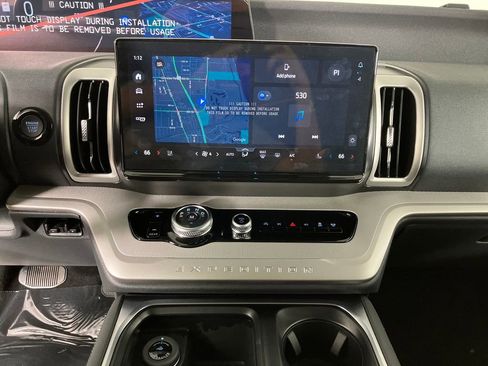 New 2026 Ford Expedition Active image 29