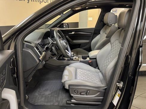 Used 2025 Audi SQ5 Premium Plus w/ Premium Plus Package image 10