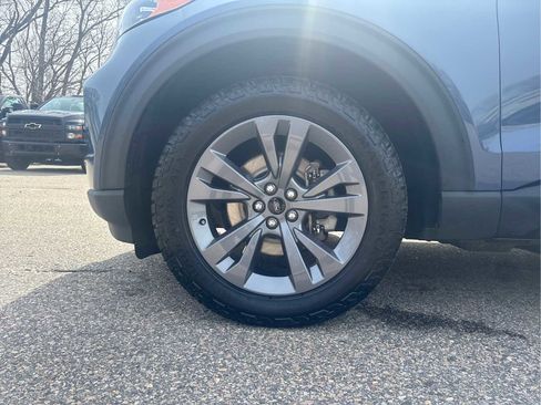 Used 2021 Ford Explorer XLT w/ Equipment Group 202A image 26