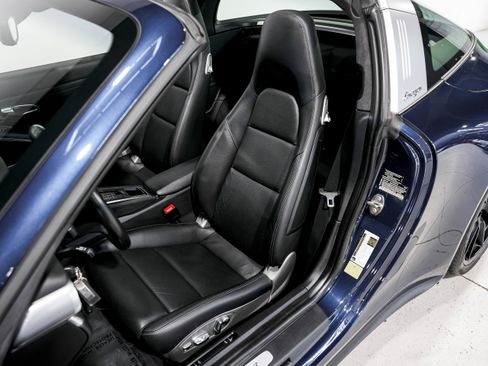 Used 2016 Porsche 911 Targa 4 image 21