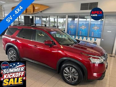 Used 2022 Nissan Pathfinder SV