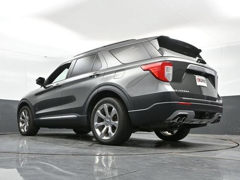 Used 2020 Ford Explorer Platinum w/ Premium Technology Package AWD/4WD image 47