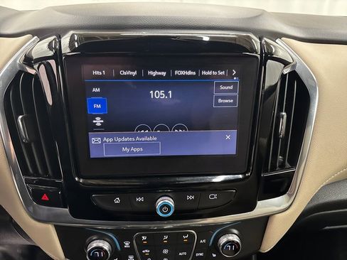 Used 2023 Chevrolet Traverse LT w/ LPO, Floor Liner Package image 18