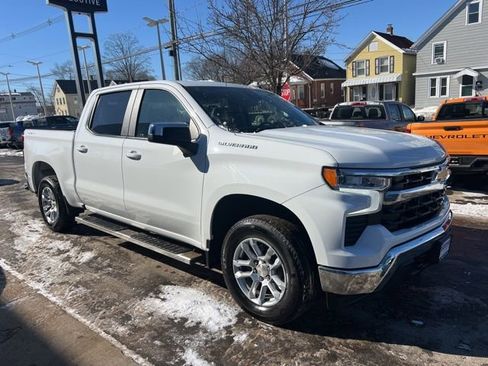 Used 2022 Chevrolet Silverado 1500 LT image 8