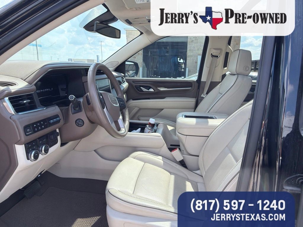 Used 2022 GMC Yukon Denali w/ Max Trailering Package AWD/4WD image 7