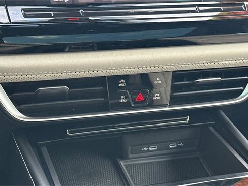 Used 2024 Volkswagen Atlas Cross Sport SEL Premium R-Line image 24