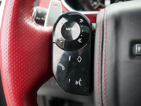 Used 2020 Land Rover Range Rover Sport SVR image 27