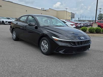 New 2026 Hyundai Elantra SE