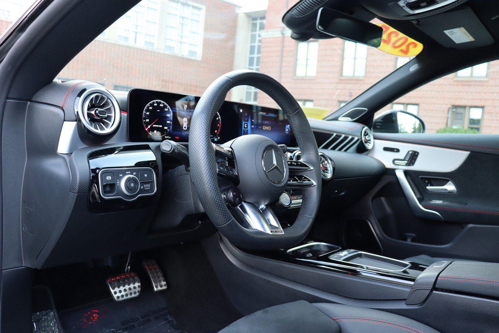 Used 2025 Mercedes-Benz CLA 35 AMG 4MATIC image 10