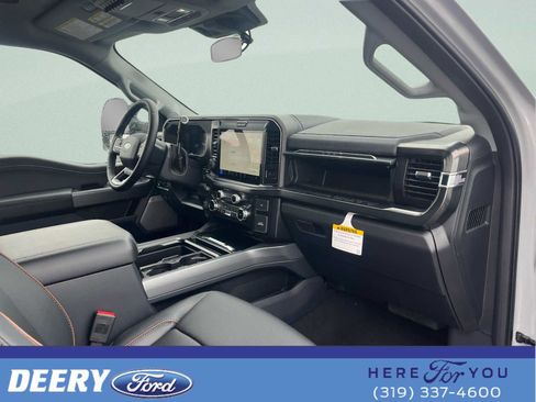 New 2026 Ford F250 Lariat w/ Black Appearance Package image 30
